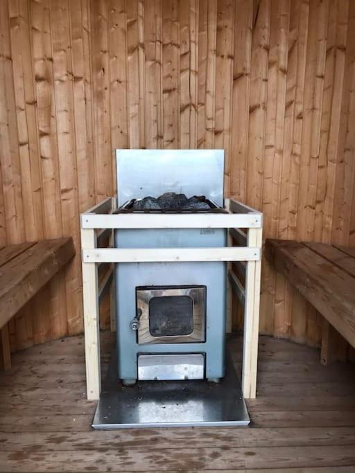 Mysig Stuga Med Sjoetomt, Naera Jaervsoebacken Zewnętrze zdjęcie